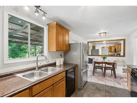 22153 S Dans Avenue Beavercreek OR 97004