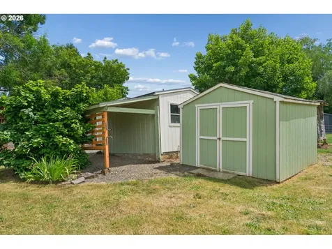 22153 S Dans Avenue Beavercreek OR 97004