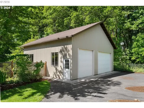 24300 NE Dayton Avenue Newberg OR 97132