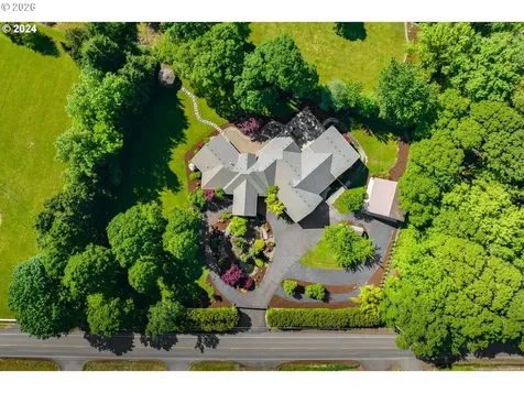 24300 NE Dayton Avenue Newberg OR 97132