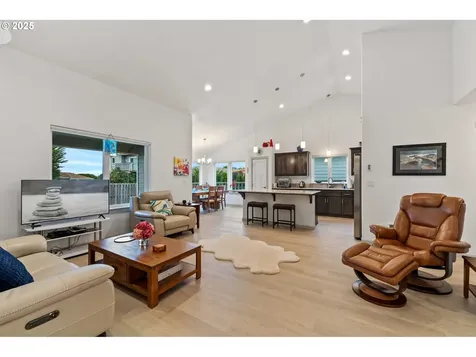 822 Spyglass Drive Bandon OR 97411