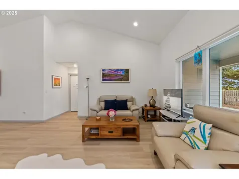 822 Spyglass Drive Bandon OR 97411
