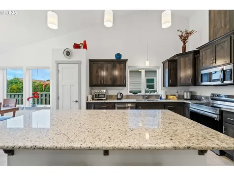 822 Spyglass Drive Bandon OR 97411