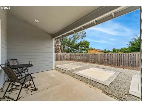 822 Spyglass Drive Bandon OR 97411