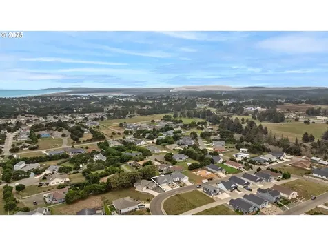 822 Spyglass Drive Bandon OR 97411