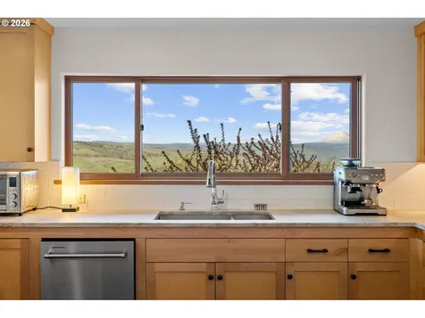 5331 Dolan Road The Dalles OR 97058