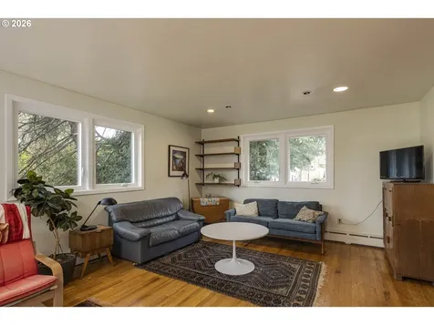 540 NW 9th Street Mcminnville OR 97128