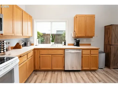 1230 Risden Place Eugene OR 97404