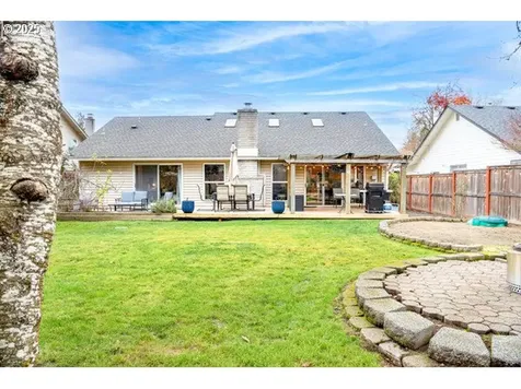 1230 Risden Place Eugene OR 97404
