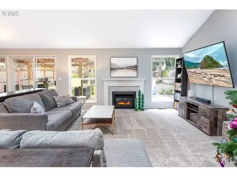 1230 Risden Place Eugene OR 97404