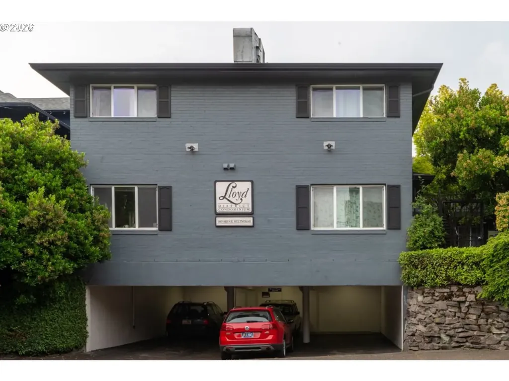 1827 NE Multnomah Street Portland OR 97232