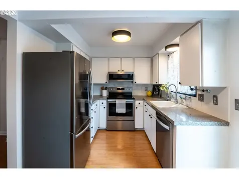 1827 NE Multnomah Street Portland OR 97232