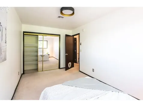 1827 NE Multnomah Street Portland OR 97232