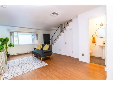 1827 NE Multnomah Street Portland OR 97232