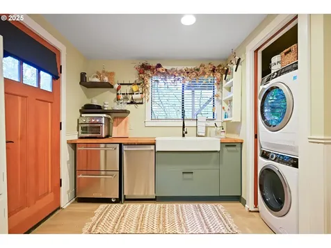 10151 NE Rivenwood Lane Carlton OR 97111
