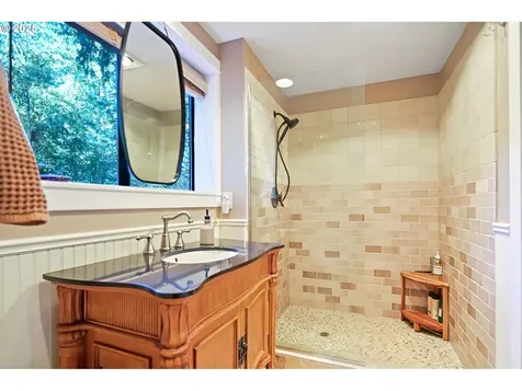 10151 NE Rivenwood Lane Carlton OR 97111