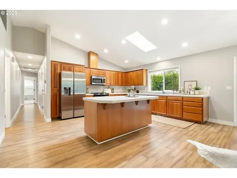 6590 SW Lombard Avenue Beaverton OR 97008