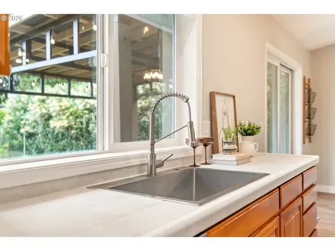6590 SW Lombard Avenue Beaverton OR 97008