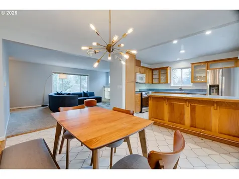 9638 SW 50th Avenue Portland OR 97219
