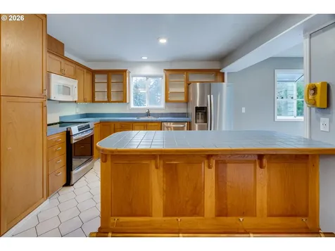 9638 SW 50th Avenue Portland OR 97219
