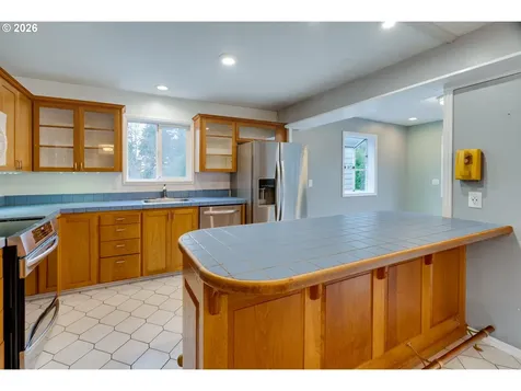 9638 SW 50th Avenue Portland OR 97219
