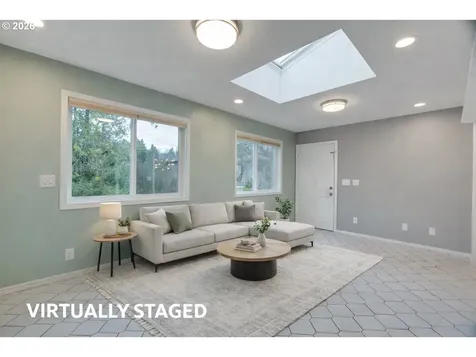 9638 SW 50th Avenue Portland OR 97219