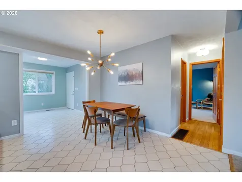 9638 SW 50th Avenue Portland OR 97219