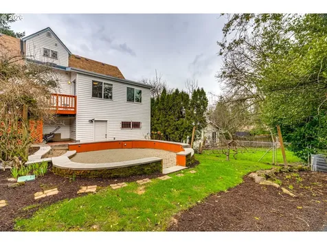 9638 SW 50th Avenue Portland OR 97219