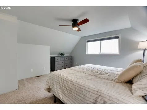 9638 SW 50th Avenue Portland OR 97219