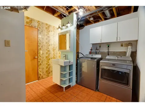 9638 SW 50th Avenue Portland OR 97219