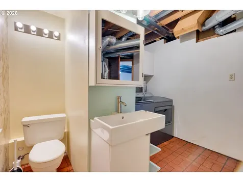 9638 SW 50th Avenue Portland OR 97219