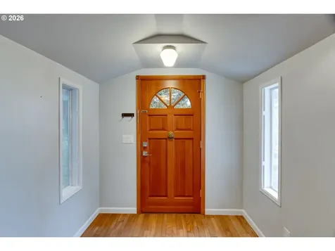 9638 SW 50th Avenue Portland OR 97219