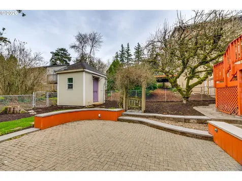 9638 SW 50th Avenue Portland OR 97219