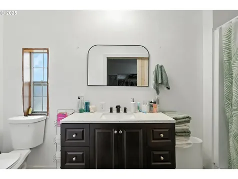 1000 S Mckern Court Newberg OR 97132