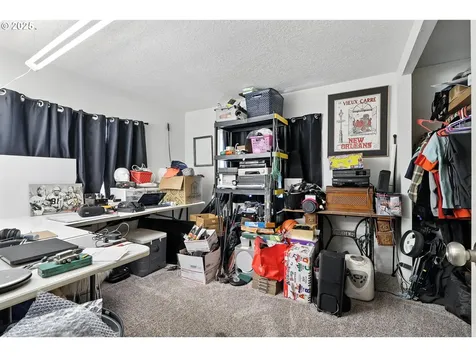 1000 S Mckern Court Newberg OR 97132