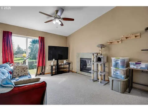 2808 Championship Drive Woodburn OR 97071