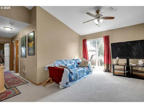 2808 Championship Drive Woodburn OR 97071