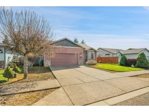 2808 Championship Drive Woodburn OR 97071