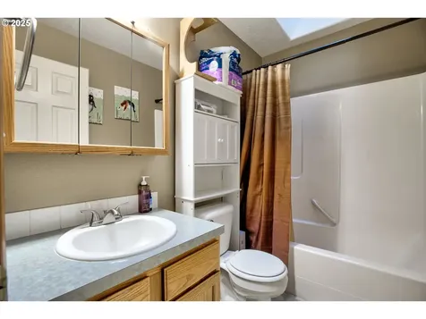 2808 Championship Drive Woodburn OR 97071