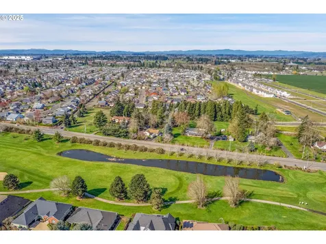 2808 Championship Drive Woodburn OR 97071