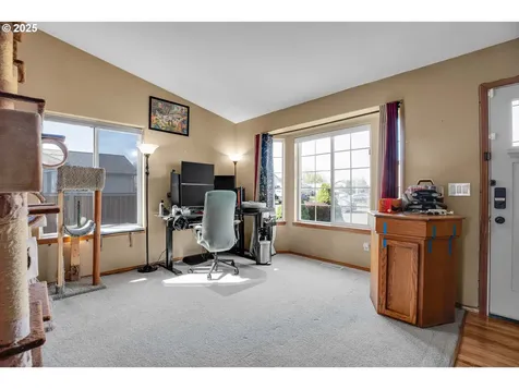 2808 Championship Drive Woodburn OR 97071