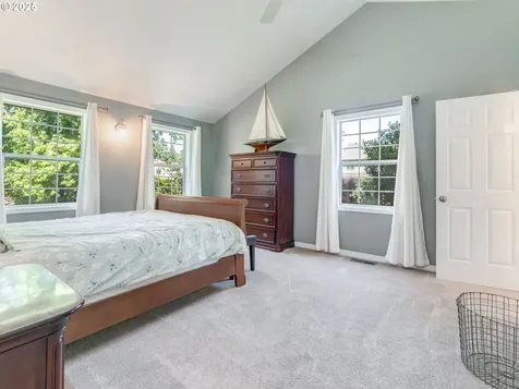 4111 NE 92nd Street Vancouver WA 98665