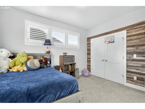 1240 SW Ophelia Street Portland OR 97219