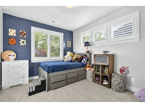 1240 SW Ophelia Street Portland OR 97219