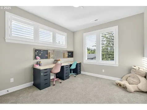 1240 SW Ophelia Street Portland OR 97219