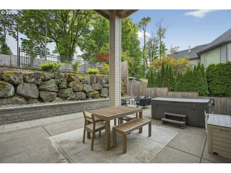 1240 SW Ophelia Street Portland OR 97219
