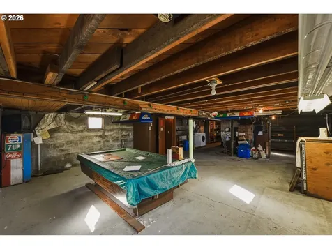 1489 Union Avenue North Bend OR 97459
