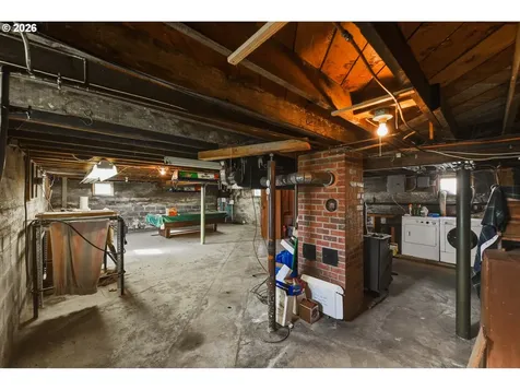 1489 Union Avenue North Bend OR 97459