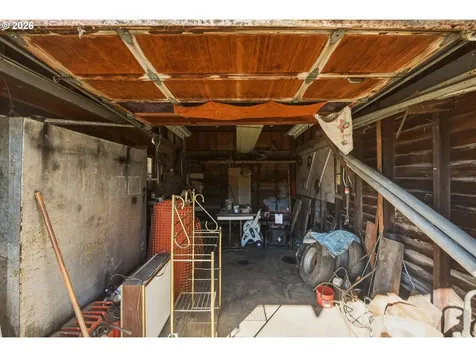1489 Union Avenue North Bend OR 97459