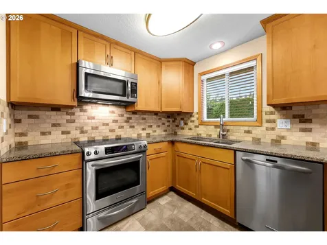 5712 NE 62nd Avenue Vancouver WA 98661